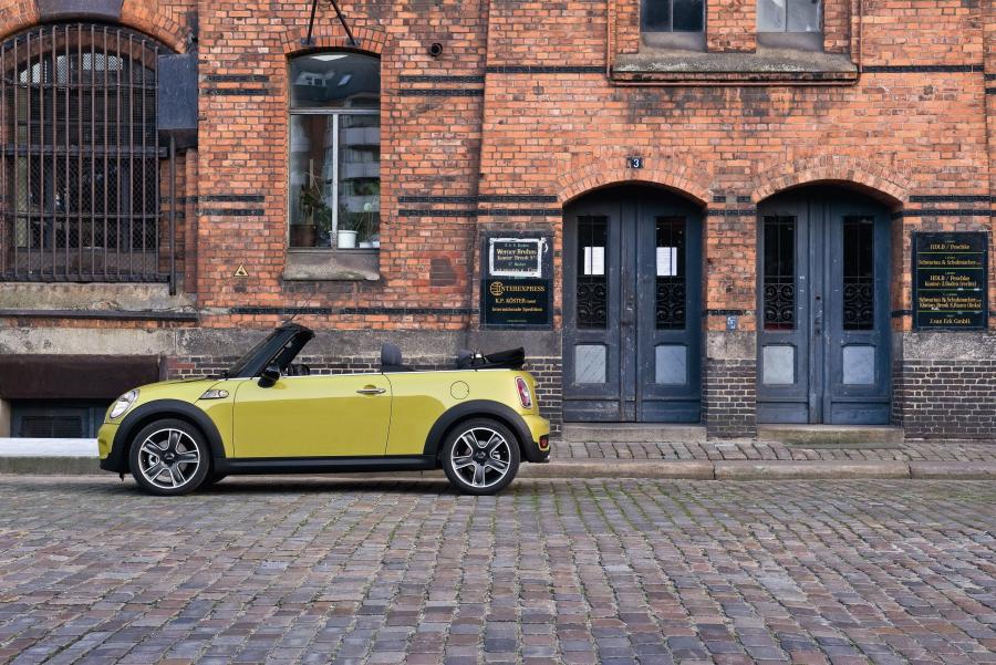  Mini Cooper S Cabrio 2009 года  (фото 65 из 130)